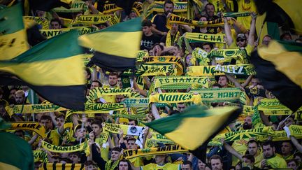 Des supporters de du FC Nantes, en août 2023. (LOIC VENANCE / AFP)