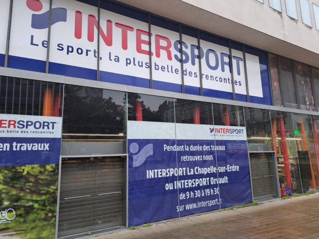 , Place Bretagne à Nantes, le magasin Intersport va rouvrir en mars