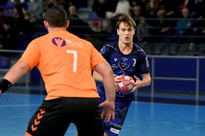 , Basile Piètre, demi-centre du Saran Loiret Handball, forfait contre Nantes